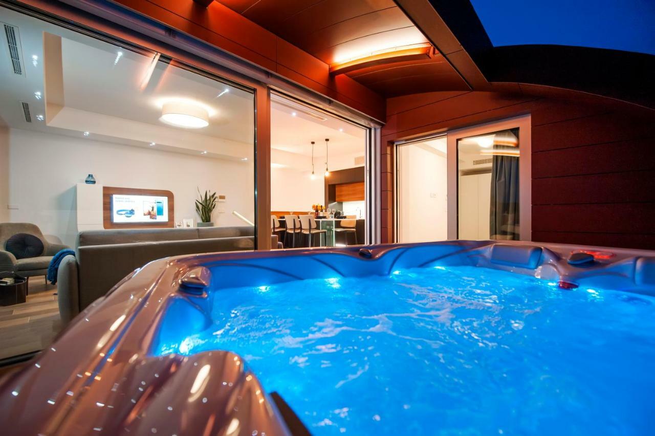 The Q Superior - A Penthouse With Jacuzzi And Sauna Rovinj Eksteriør billede